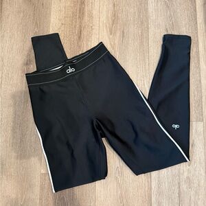 ALO Airlift High Waist Suit Up Leggings